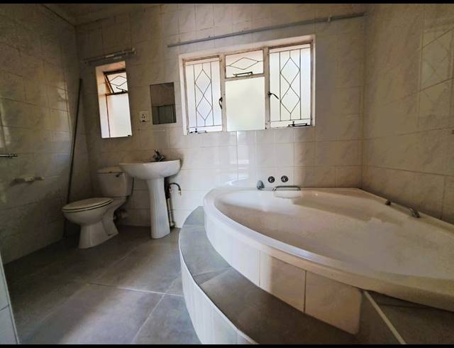 3 BEDROOM HOUSE FOR SALE IN SONLAND PARK